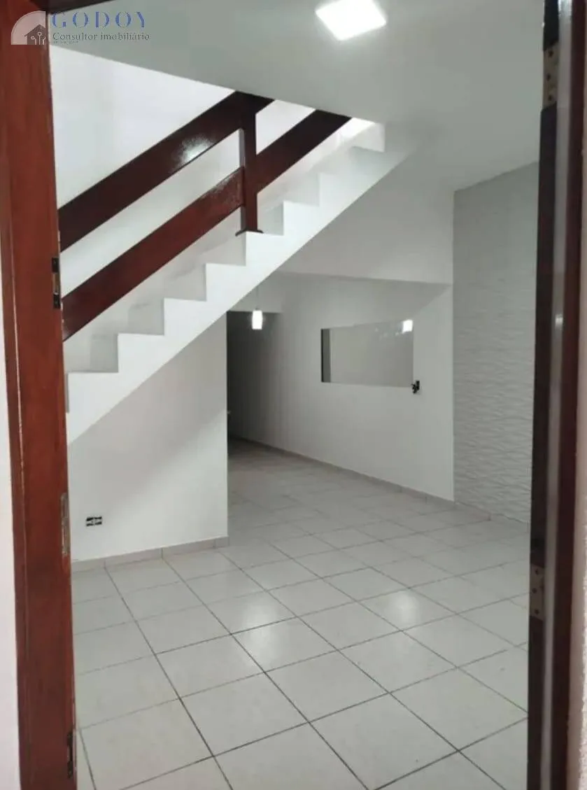 Imagem Sobrado à venda - Completo, Reformado e Pronto para Morar!