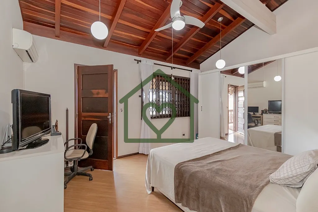 Imagem Descubra a sua nova casa no pacato bairro Jardim Itu Sabará, em Porto Alegre, uma oportunidade incr...