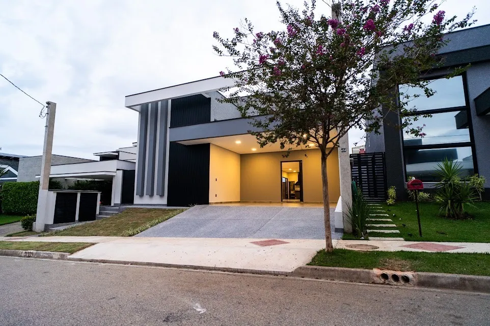 Imagem Casa 3 Suítes térrea Condomínio Residencial Chácara Ondina