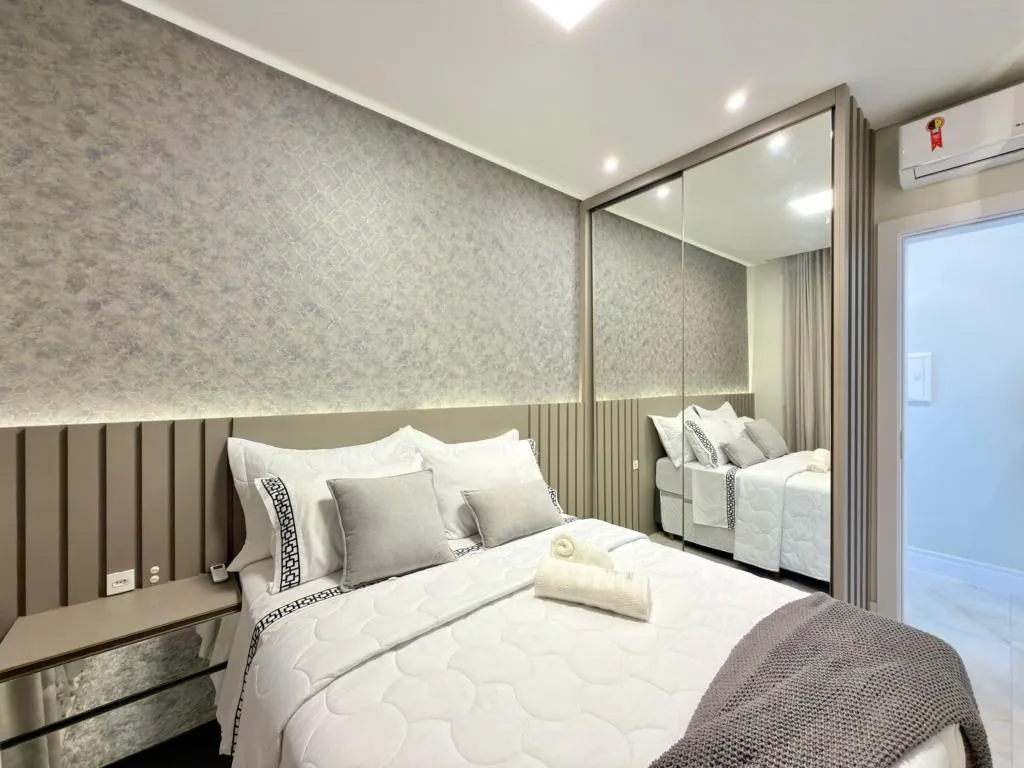 Imagem Apartamento 3 Dormitórios - Bairro Zona Nova