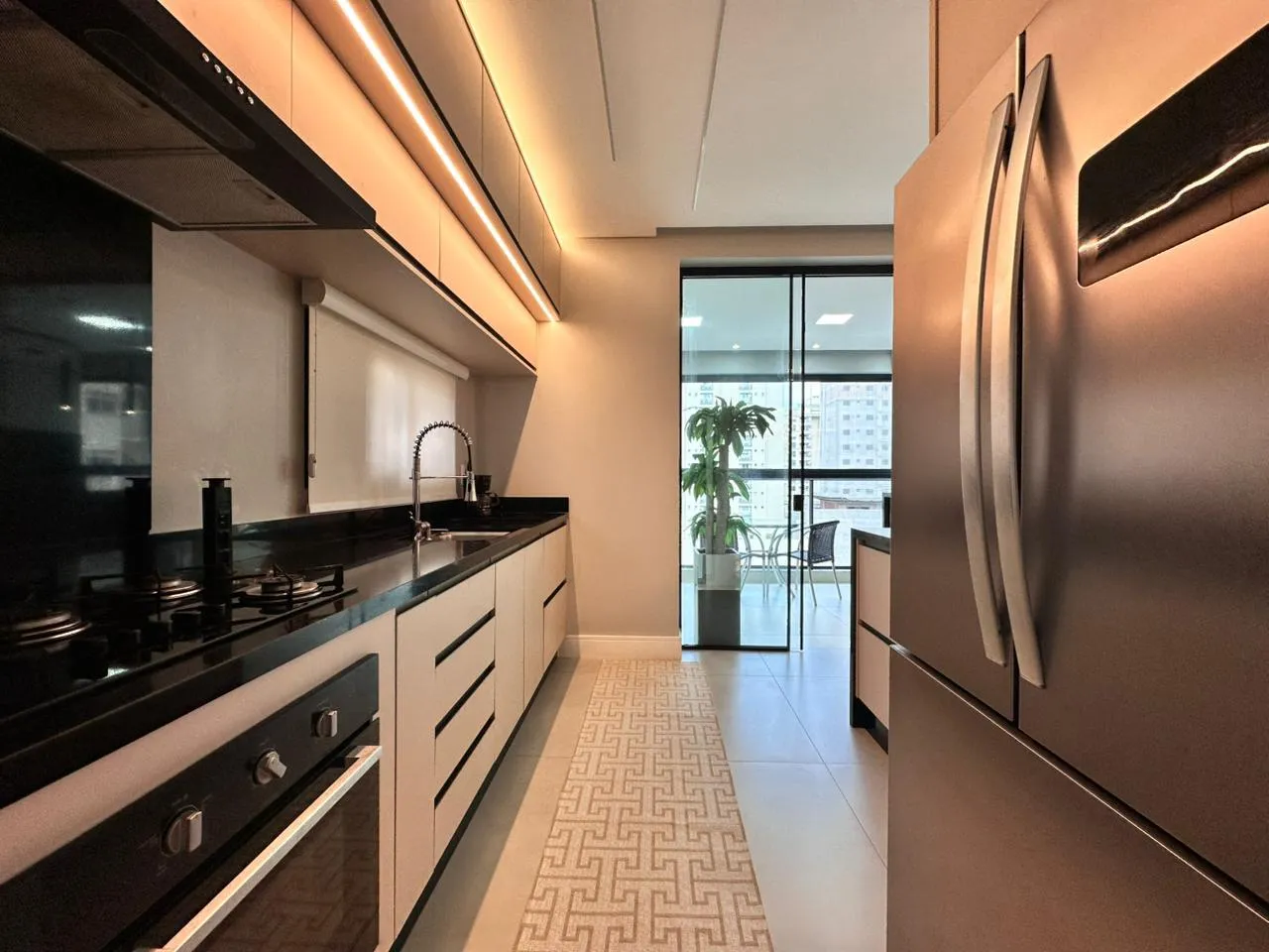 Imagem Apartamento à venda com 165m2 por R$ 2.800.000,00