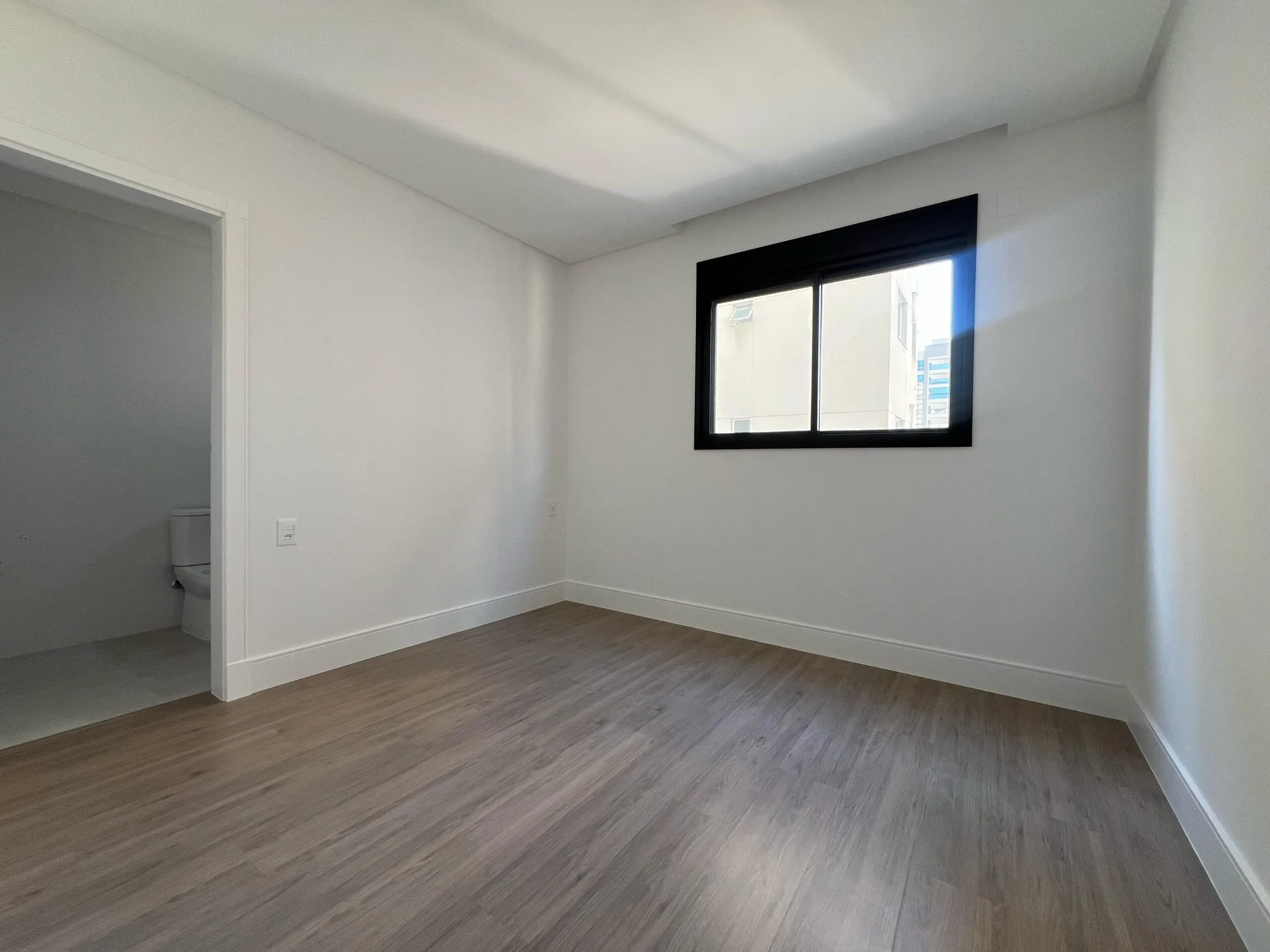 Imagem Apartamento à venda com 132m2 por R$ 1.990.000,00
