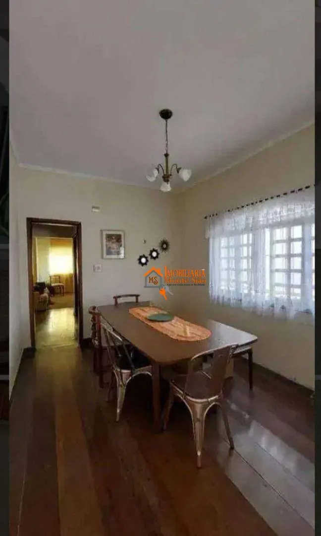 Imagem Sobrado com 5 Quartos à venda, 277m² - Vila Rosália