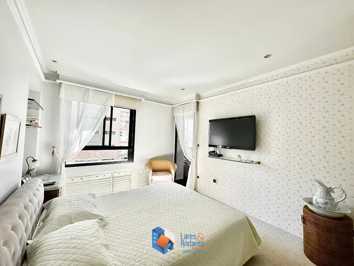Imagem Apartamento para venda em Aclimação com 3 quartos, sendo 3 suítes, 214m²