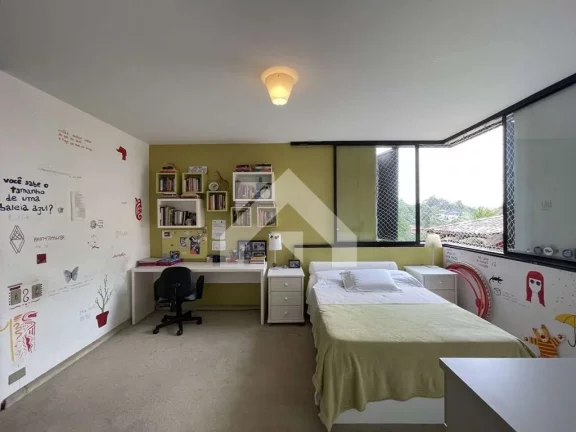 Imagem Casa de Condomínio em Palos Verdes - Cotia
