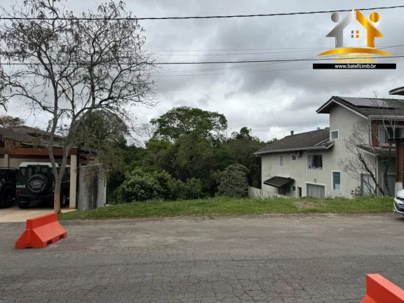 Imagem Terreno à venda no condomínio Golf Village na Granja Viana - Batelli Imóveis