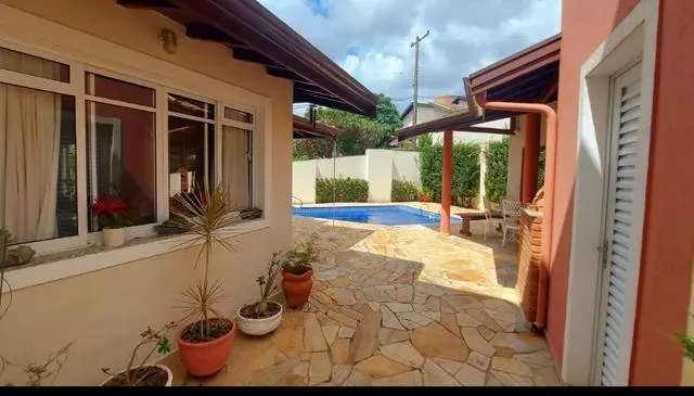 Imagem Lindo sobrado no condomínio Terras do Caribe em Valinhos - SP