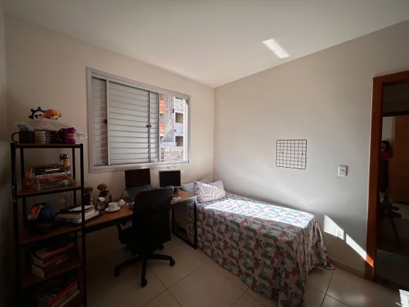 Imagem Apartamento à venda em Belo Horizonte-MG, bairro Manacás, 2 quartos, 1 banheiro, 1 vaga, 52m² - Imperdível oportunidade!