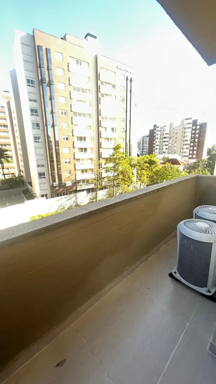 Imagem APARTAMENTO DE FRENTE 03 DORMITÓRIOS -MENINO DEUS