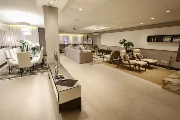 Imagem Apartamento com 4 Quartos à Venda, 314 m² em Centro - Gramado