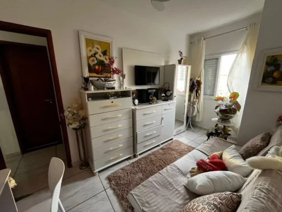 Imagem EXCELENTE APARTAMENTO NA OCIAN COM 2 DORMITÓRIOS E 1 VAGA!!!