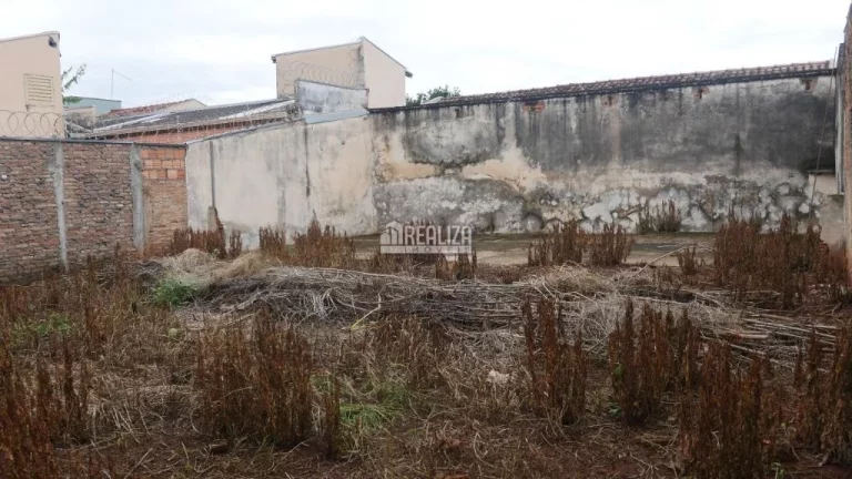 Imagem Terreno à venda no Parque das Américas, Uberaba: investimento garantido!