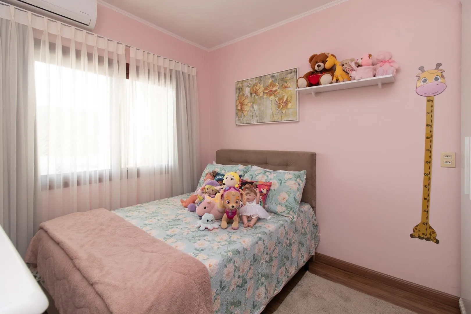 Imagem Casa de 03 dormitorios com suite e piscina no bairro Hipica - Porto alegre/Rs
