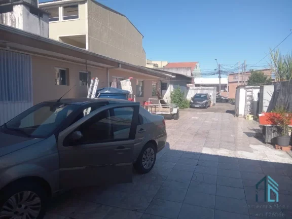 Foto do imóvel Casa a venda c/ loja no mesmo terreno a venda no Uberaba em Curitiba Pr