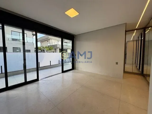 Imagem SOBRADO DE ALTO PADRÃO À VENDA | JARDINS LISBOA - GOIÂNIA - 4 SUÍTES PLENAS