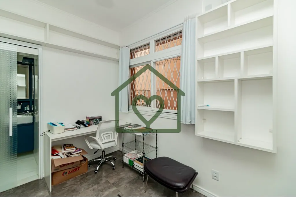 Imagem Apartamento Garden à venda no Centro Histórico de Porto Alegre, com 145,12 m2 de área privativa e...
