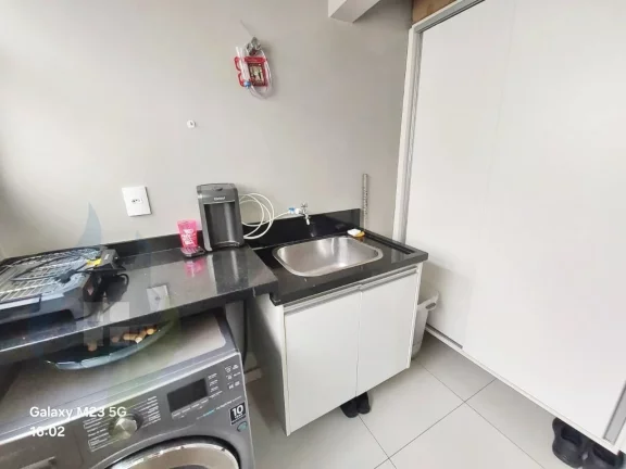 Imagem Apartamento Lindo, Reformado, 2 dorms, 1 banheiro, 1 vaga coberta