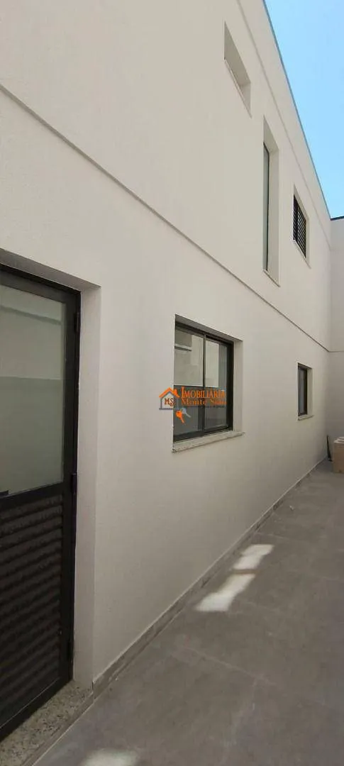 Imagem Sobrado com 3 dormitórios à venda, 100 m² por R$ 700.000,00 - Parque Flamengo - Guarulhos/SP