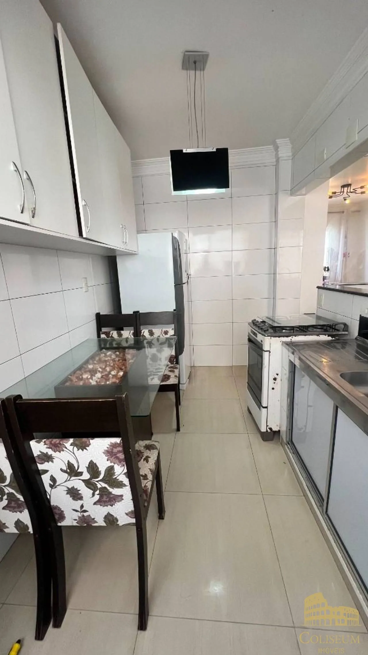Imagem Apartamento com 2 dormitórios à venda, 76 m² por R$ 360.000 - Tupi - Praia Grande/SP