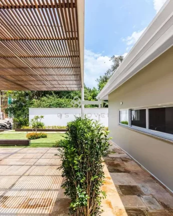 Imagem Condomínio Terras do Madeira - casa térrea, linda e reformada + edícula!