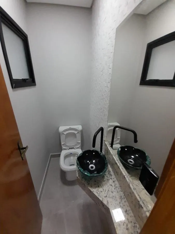 Imagem Sobrado para Venda em Santo André / SP no bairro Jardim das Maravilhas