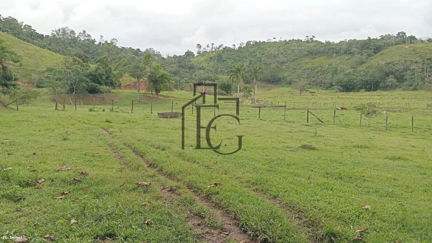 Imagem Sítio / Chácara para Venda em Silva Jardim, 3 dormitórios, 2 banheiros, 4 vagas