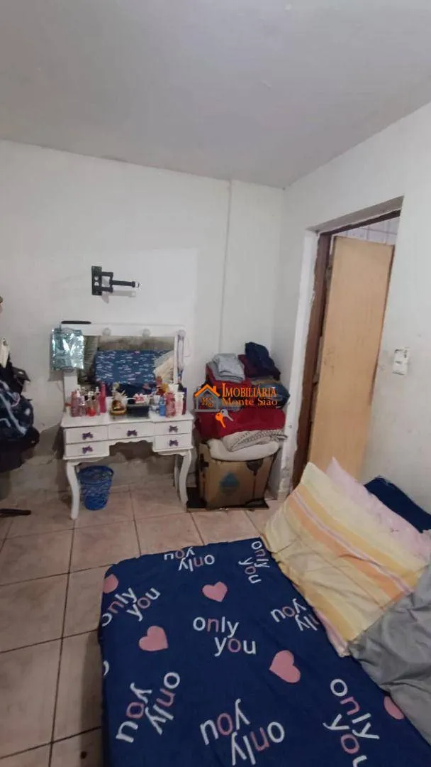 Imagem Sobrado com 5 dormitórios à venda, 300 m² por R$ 320.000,00 - Jardim Marilena - Guarulhos/SP
