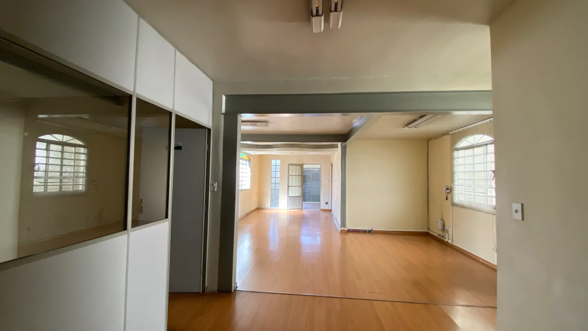 Imagem Casa com 3 Quartos à Venda ou Locação, 187 m² em Betânia - Belo Horizonte