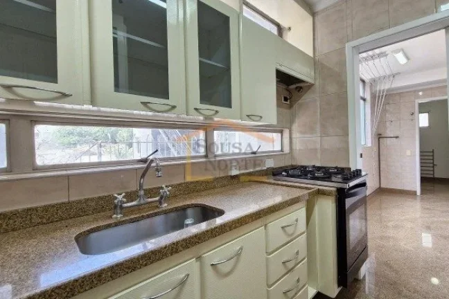 Imagem Apartamento com 125m², distribuído em 3 dormitórios, sendo 1 suíte, 3 banheiros no total. Possui...