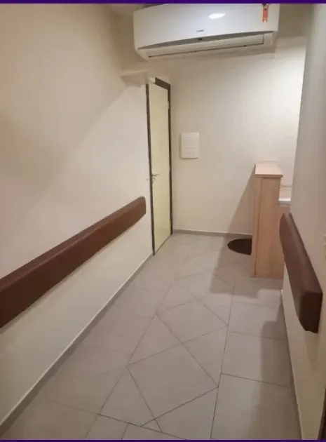 Imagem Sala Comercial para Locação em Rio de Janeiro, Campo Grande, 2 dormitórios, 1 banheiro