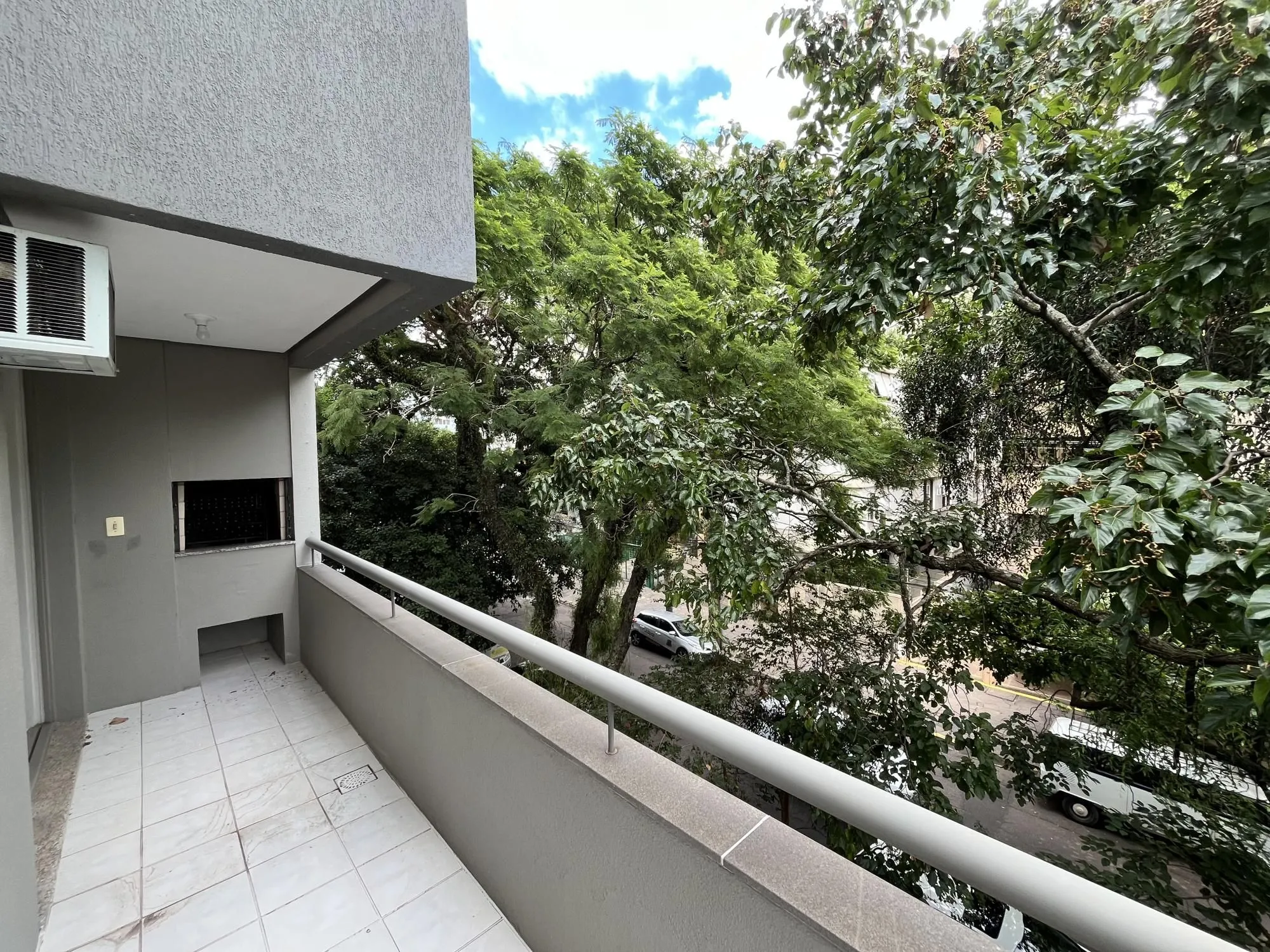 Imagem Apartamento de 1 quarto com sacada e 1 vaga de garagem no bairro Farroupilha