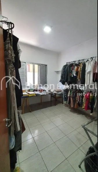 Imagem "Conforto e Segurança: Casa com 3 Dormitórios em Condomínio Fechado em Valinhos!"