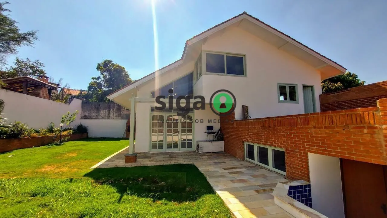 Imagem Casa Reformada à Venda ? 300m², Terreno Amplo, Acabamento de Alto Padrão e Localização Privilegiada