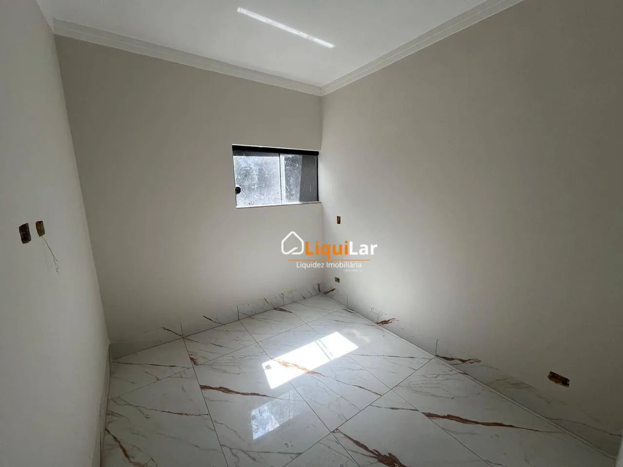 Imagem : Casa Nova à Venda na Vila Carlota com 2 Suítes e Piscina