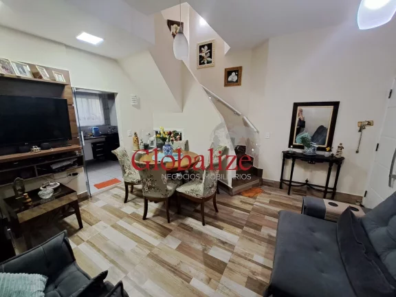 Foto do imóvel Casa triplex à venda com 3 quartos, 1 suite, churrasqueira, 1 vaga por R$750.000,00 no Campo Grande em Santos