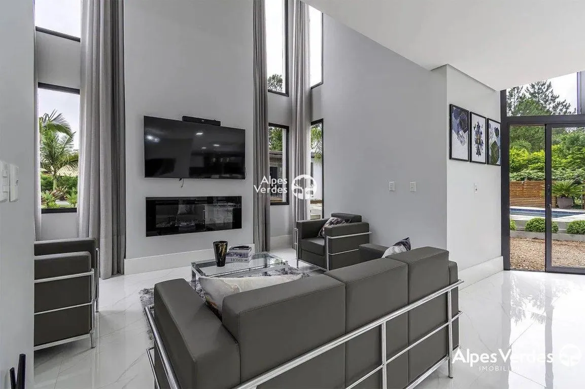 Imagem Vende-se maravilhosa casa dentro de condominio fechado de sitios em Viamão