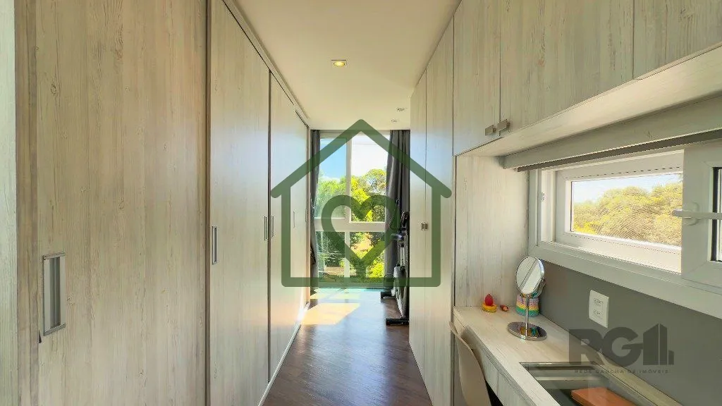 Imagem Casa container à venda no Morro da Apamecor, com vista deslumbrante para o Rio Guaíba! São 333m²...