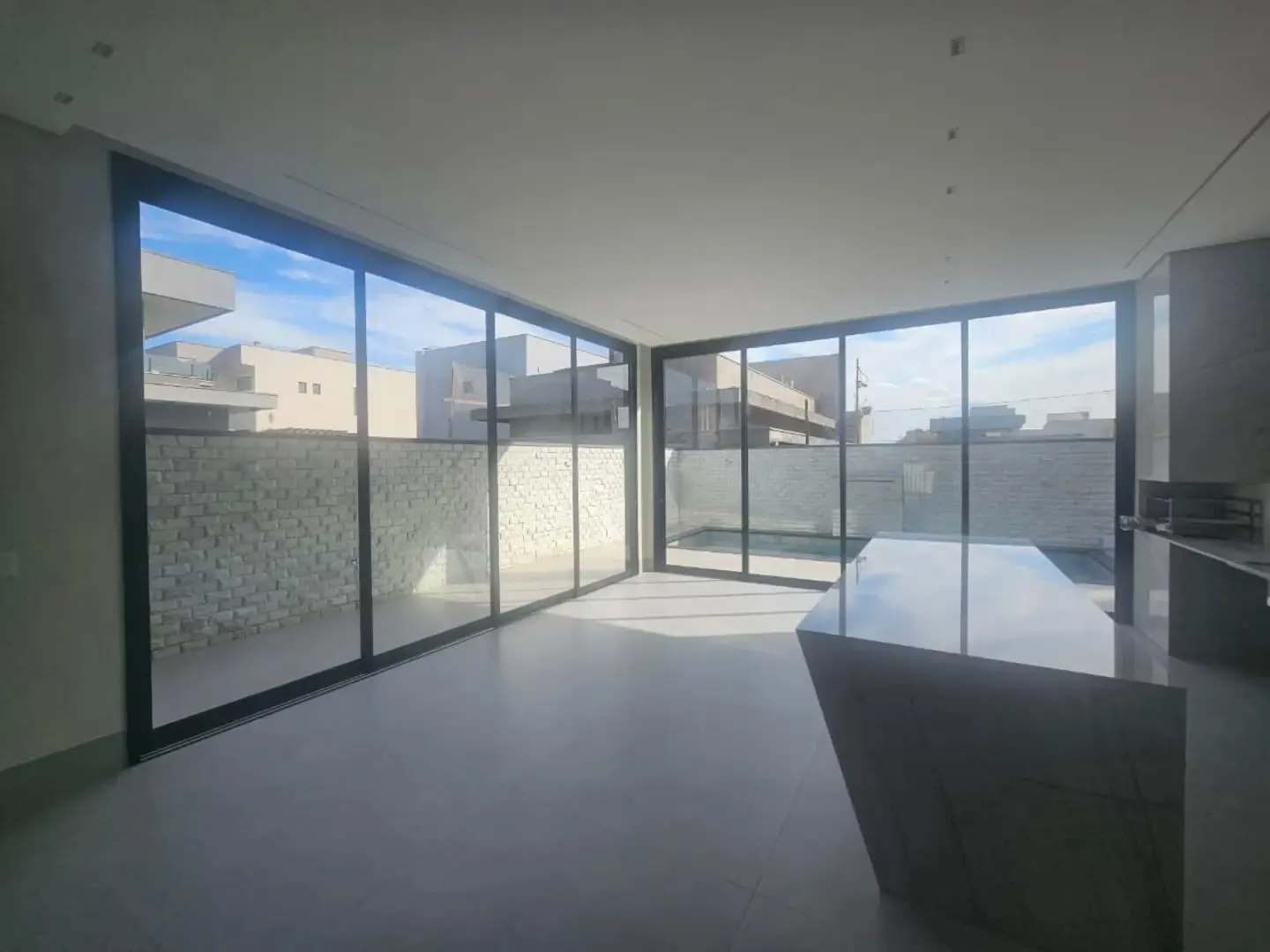Imagem Sobrado 4 Suites 238 M/2 De Area Const No Parqville Jacaranda