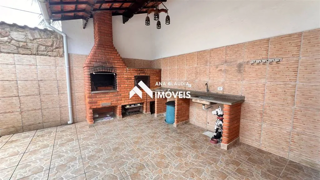 Imagem CASA DOIS DORMITÓRIOS ISOLADA COM PISCINA MAIS EDÍCULA 200 METROS DA PRAIA ️
