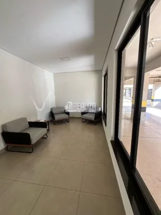 Imagem Apartamento de 3 dormitórios com área de lazer completa no Condomínio Residencial Mônaco no bairro Santa Maria, em Uberaba