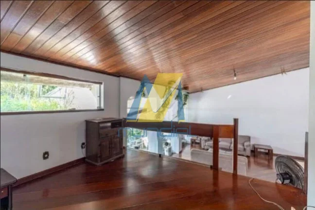Imagem Casa de alto padrão para locação residencial com 340m² e lazer completo