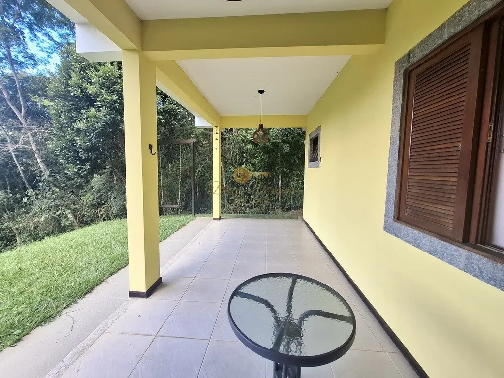Imagem Casa em Condomínio para Venda em Teresópolis / RJ no bairro Três Córregos