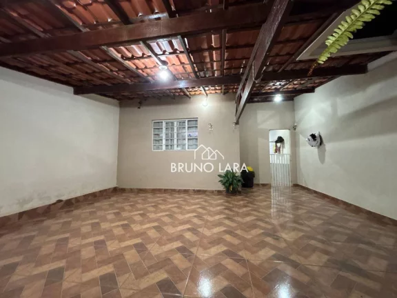Imagem Casa à venda em Igarapé MG, bairro Canarinho.