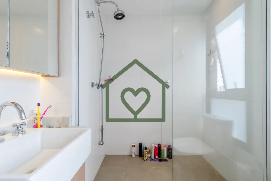 Imagem Lindo apartamento mobiliado de 70m² no bairro Boa Vista, Porto Alegre. Com 2 suítes e 2 vagas de g...