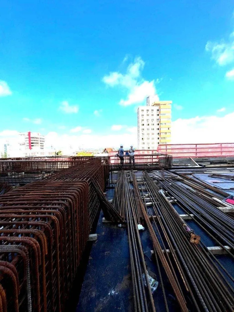 Imagem Apartamento para Venda - 92.82m², 2 dormitórios, sendo 2 suites, 1 vaga - Centro