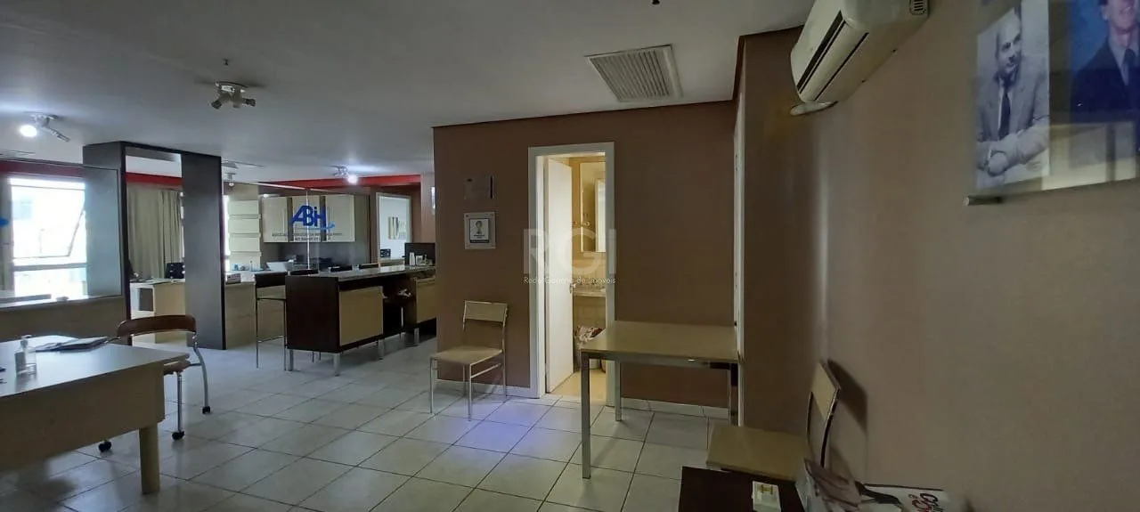 Imagem Conjunto/Sala para Venda - 124.96m², 0 dormitórios, Centro Histórico