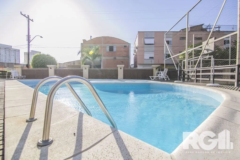 Imagem Apartamento com Suíte, Lareira e 2 Vagas na Zona Norte