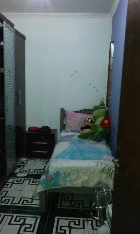 Imagem VENDA DE SOBRADO NA CIDADE MIGUEL BADRA, EM SUZANO/SP, 196m² com 03 andares, 09 quartos, 02 suítes, 03 salas, 02 cozinhas e 02 vagas. CONSULTE-NOS.