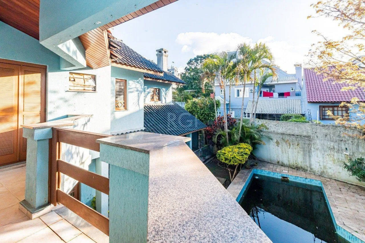 Imagem Casa para Venda - 431m², 4 dormitórios, sendo 2 suites, 3 vagas - Jardim Itu Sabará