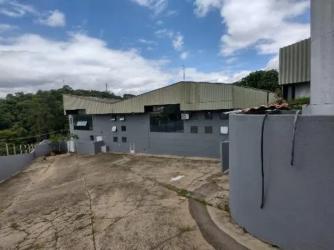 Imagem VENDA E LOCAÇÃO DE GALPÃO INDUSTRIAL EM CAJAMAR/SP, A/T 6.041m² e A/C de 4.000m², com pé direito de 12m e pertinho da Rod. Anhanguera. CONSULTE-NOS.